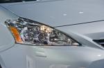 Toyota Prius V 2011 года